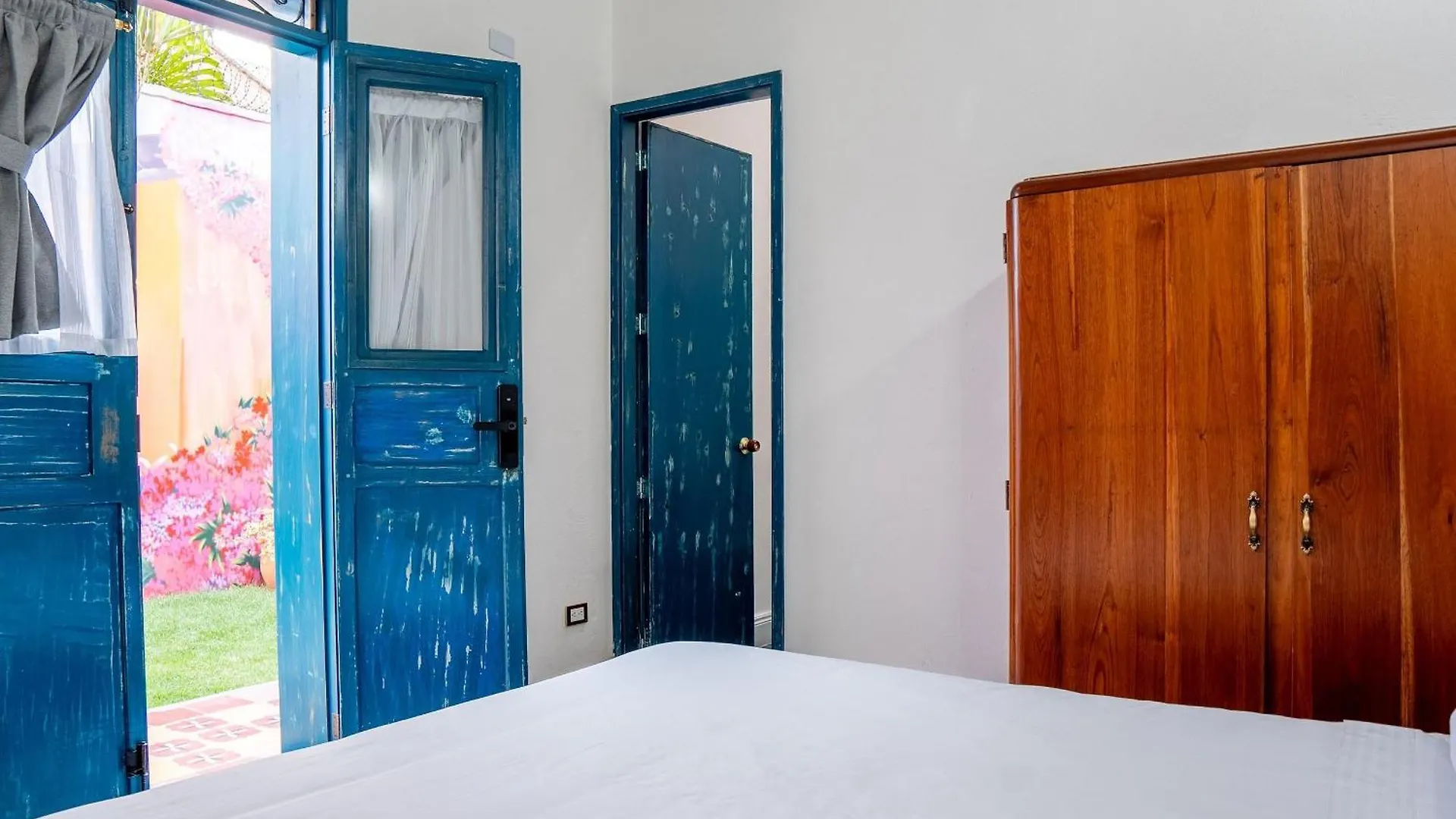 La Casa De Isa Hostel Cali Colombia